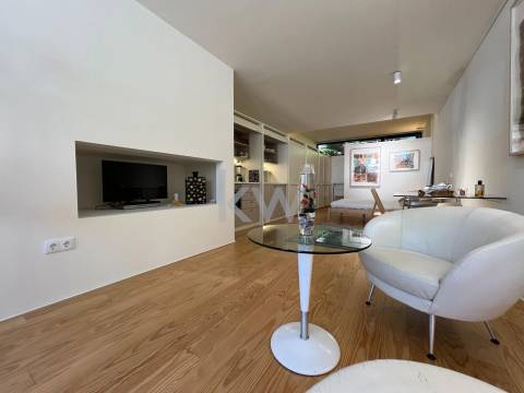 Apartamento T0 em Lordelo do Ouro próximo à marginal Rio Douro