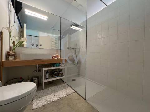 Apartamento T0 em Lordelo do Ouro próximo à marginal Rio Douro