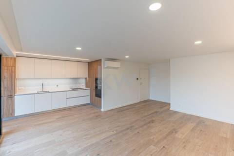 Apartamento T3 novo, próximo da nova estação de Metro da linha Ruby, Arrábida - Vila Nova de Gaia