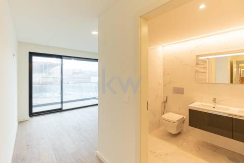 Apartamento T3 novo, próximo da nova estação de Metro da linha Ruby, Arrábida - Vila Nova de Gaia