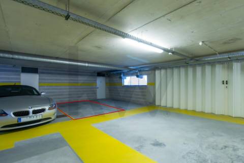 Venda de Apartamento T1 c/ garagem e anexos, Quinta do Cravel