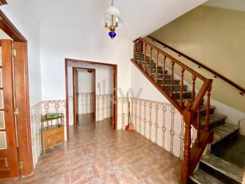 Andar Moradia duplex T6 - CENTRO DE ALPEDRINHA 