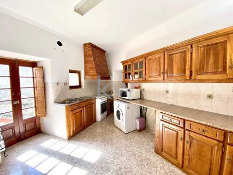 Andar Moradia duplex T6 - CENTRO DE ALPEDRINHA 