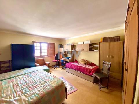 Andar Moradia duplex T6 - CENTRO DE ALPEDRINHA 