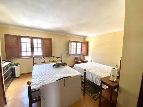 Andar Moradia duplex T6 - CENTRO DE ALPEDRINHA 