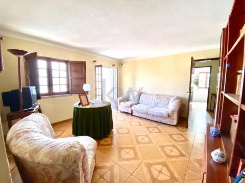 Andar Moradia duplex T6 - CENTRO DE ALPEDRINHA 