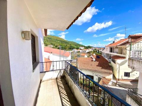 Andar Moradia duplex T6 - CENTRO DE ALPEDRINHA 