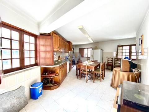 Andar Moradia duplex T6 - CENTRO DE ALPEDRINHA 