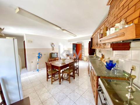 Andar Moradia duplex T6 - CENTRO DE ALPEDRINHA 