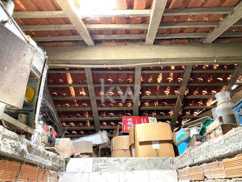 Andar Moradia duplex T6 - CENTRO DE ALPEDRINHA 