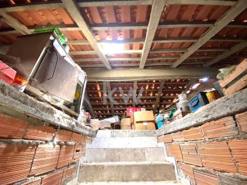 Andar Moradia duplex T6 - CENTRO DE ALPEDRINHA 