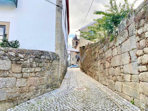 Andar Moradia duplex T6 - CENTRO DE ALPEDRINHA 