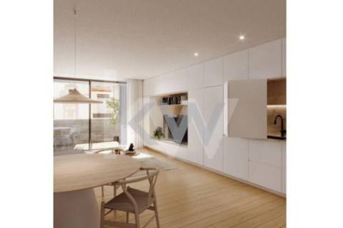 Apartamento T2 Novo | em construção | varanda| Paranhos