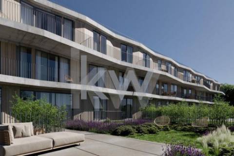 Apartamento T2 Novo | em construção | varanda| Paranhos