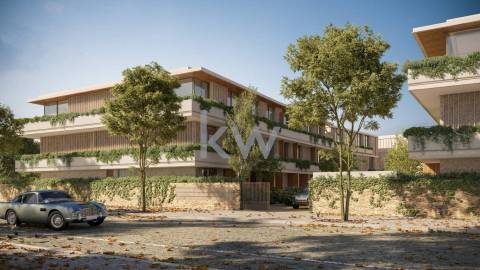 Apartamento T3D com jardim privativo em cond. privado com piscina junto ao Parque da Cidade e Foz