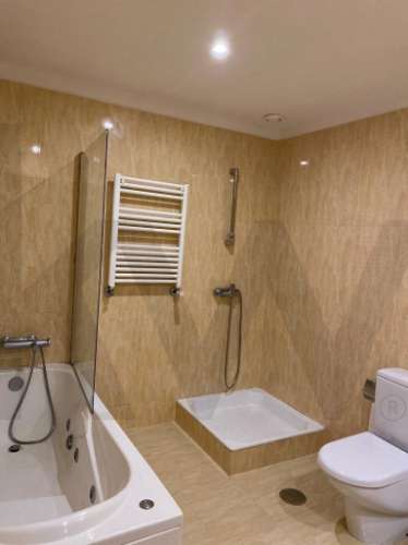 Moradia T4 em Banda com Vista Rio-Canidelo V.N. Gaia