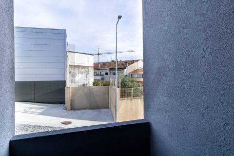 Apartamento T1 para Arrendamento - Campo Lindo - Paranhos