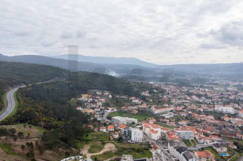 Apartamento T1+1 com Enorme Terraço Privativo