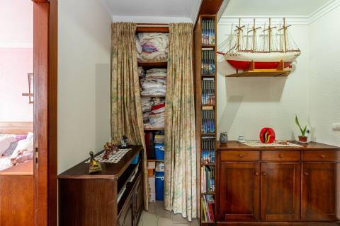 Apartamento T1+1 com Enorme Terraço Privativo