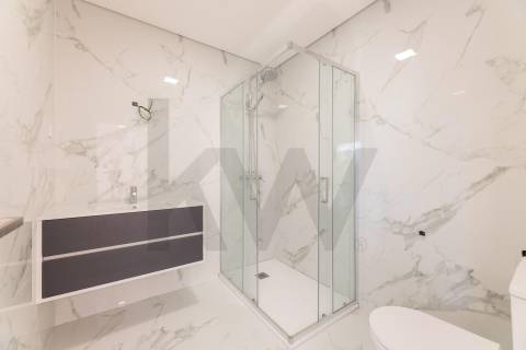 Moradia Térrea de luxo com três quartos suítes,  às portas da Cidade de Braga