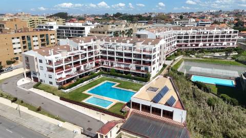 PRAIAS DE CANIDELO - Magnífico apartamento nos TERRAÇOS DO ATLÂNTICO - Avenida Beira Mar, 1071