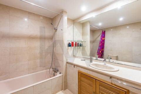 PRAIAS DE CANIDELO - Magnífico apartamento nos TERRAÇOS DO ATLÂNTICO - Avenida Beira Mar, 1071