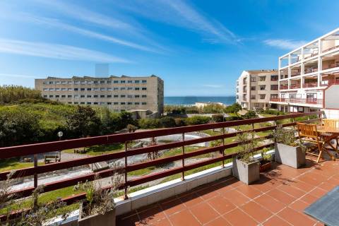PRAIAS DE CANIDELO - Magnífico apartamento nos TERRAÇOS DO ATLÂNTICO - Avenida Beira Mar, 1071