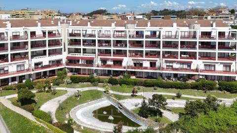 PRAIAS DE CANIDELO - Magnífico apartamento nos TERRAÇOS DO ATLÂNTICO - Avenida Beira Mar, 1071