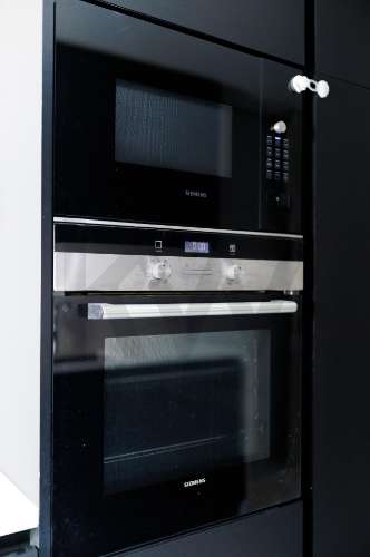 MORADIA T4+1 DE LUXO - RUA DE GONDARÉM (PORTO)