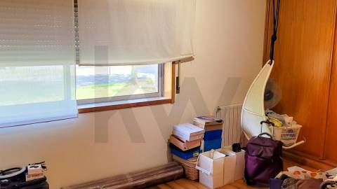 Apartamento T4 com Terraço, 2 Suítes e Box Fechada