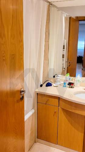 Apartamento T4 com Terraço, 2 Suítes e Box Fechada