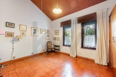 Moradia térrea nas "Quintas do Norte" com jardim e garagem - entre a praia e a ria