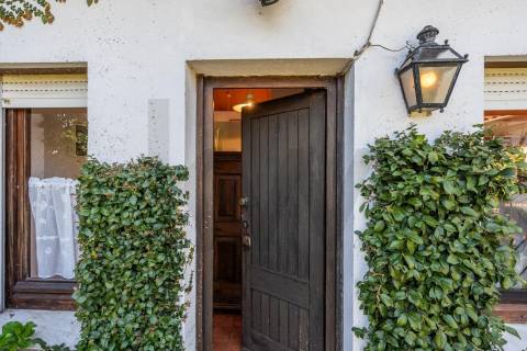 Moradia térrea nas "Quintas do Norte" com jardim e garagem - entre a praia e a ria