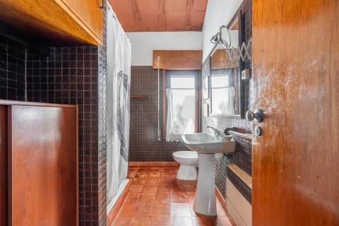 Moradia térrea nas "Quintas do Norte" com jardim e garagem - entre a praia e a ria