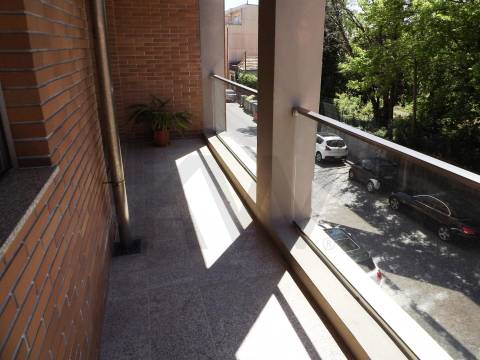 T2 mobilado com varanda para arrendamento - Ramalde