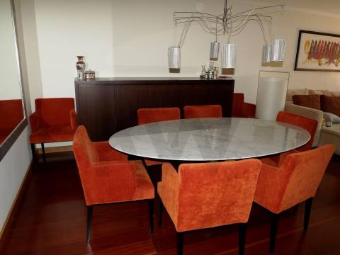 T2 mobilado com varanda para arrendamento - Ramalde