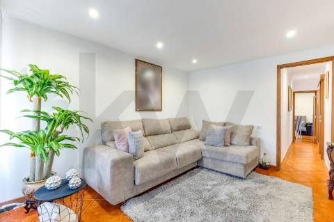 Moradia Térrea no centro de Leça da Palmeira junto ao mar!!