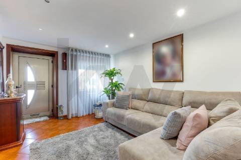 Moradia Térrea no centro de Leça da Palmeira junto ao mar!!