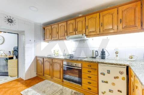 Moradia Térrea no centro de Leça da Palmeira junto ao mar!!