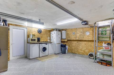 Moradia Térrea no centro de Leça da Palmeira junto ao mar!!