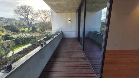 T4 Duplex com Piscina Privativa em Nevogilde NOVO