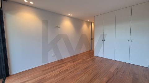 T4 Duplex com Piscina Privativa em Nevogilde NOVO