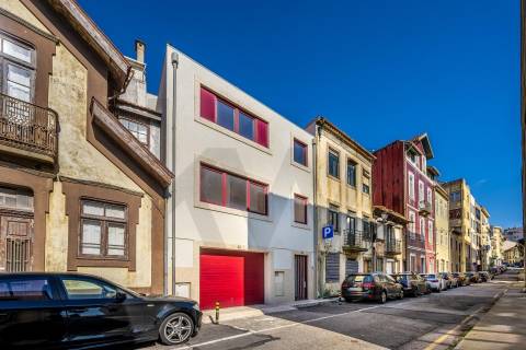 Moradia T3+1 Nova na Foz do Douro – A 80 metros do Mar