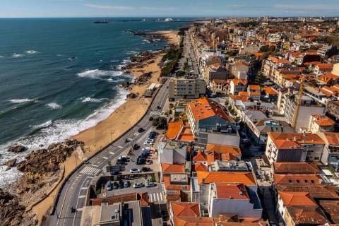 Moradia T3+1 Nova na Foz do Douro – A 80 metros do Mar