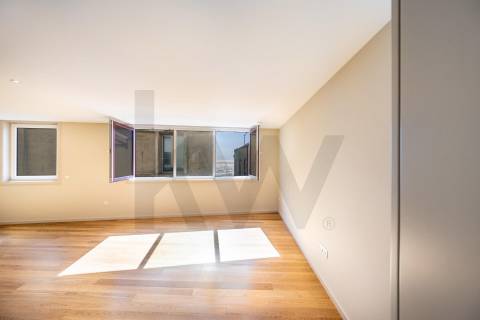 Moradia T3+1 Nova na Foz do Douro – A 80 metros do Mar