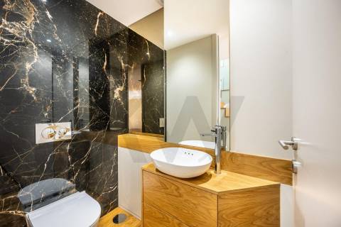 Moradia T3+1 Nova na Foz do Douro – A 80 metros do Mar