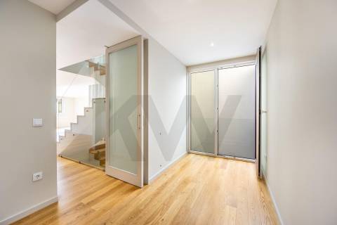 Moradia T3+1 Nova na Foz do Douro – A 80 metros do Mar