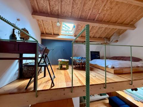 Apartamento T0 com Mezzanine junto à Praça da Galiza