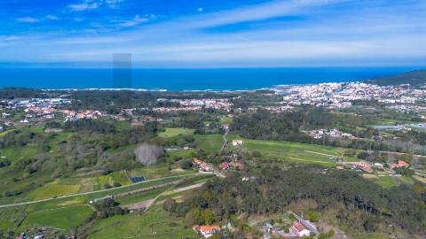 Terreno Urbanizável, murado e com 5.400M2