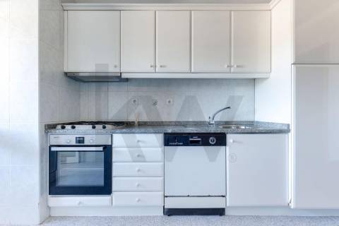 Magnífico T1 com excelentes áreas - Maia - Guardeiras